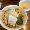 ゴーゴーロッキー - 醤油豚骨ラーメン 400g　生卵