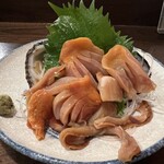 金町製麺 - 韓国産 特大活け赤貝の刺身　550円