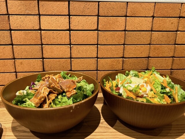 サラダボウル専門店 With Green 新宿三丁目店 （ウィズグリーン