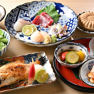 飲み放題付きコースやのどぐろが1匹愉しめるコース◆単品も充実