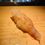 まぐろ人 - 赤エビの昆布締め