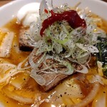 麺家 たけ田 - 牛骨スタミナらぁ麺アップ
