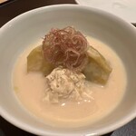 味幸 - 賀茂茄子　湯葉　白味噌仕立て