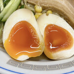 とんちゃんラーメン - 味玉が凄い美味しいです　byまみこまみこ