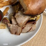 Midtown BBQ Mie - 今日的特製漢堡 自家製培根‼︎