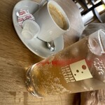 Midtown BBQ Mie - 首先提供飲品