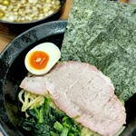 横浜らーめん 若武者 - 夏季限定の若武者ブルー