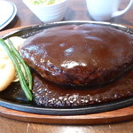 ハンバーグの店　オニオン - 見よ！この厚み♪( ﾟρﾟ )ｱｩｰ