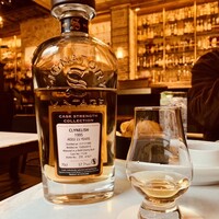 TOKYO Whisky Library - 
