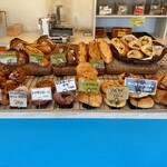 パン工房 つきはら - ちゃんとみかんパン以外も豊富！