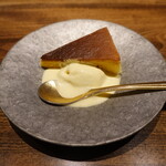 温石 - 半熟カステラ、とうもろこしのアイス