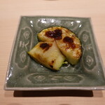 温石 - ズッキーニ炭焼き、玉ねぎソース