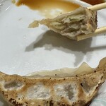 北海道ラーメン ひよこ軒 早出店 - キャベツ大きめ！ザクザク食感！下味もしっかりついてる！