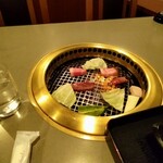 焼肉・鉄板焼ステーキ 橘通りミヤチクAPAS - 