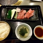 焼肉・鉄板焼ステーキ 橘通りミヤチクAPAS - 