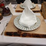 クレアバックス - メッセージカードも置いてあり、裏にコースのメニューが書いてありました