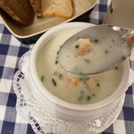 Ratskeller München  - シュパーゲルのスープ