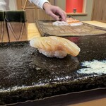 鮨 十兵衛 - スズキ（スズキの端を折り曲げて）