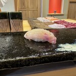 鮨 十兵衛 - 本アラ（切りつけが厚め）　