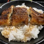 本格炭焼うな吉 - 