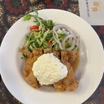 ビストロ ミナミンカゼ - プレミアムチキン南蛮（もも肉）