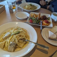 24/7 restaurant - 
