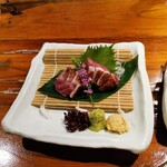 二代目 山嵐 - 鴨のタタキ　火をいれた皮の風味は食欲を刺激する。