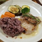 キッチン ブルー グローブ - ご飯を乗せてソースを吸わせます