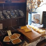 味彩の古民家 京 - テイクアウト・コーナー