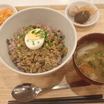 トーコーキッチン - Bセット ルーローハン 副菜二品、豚汁