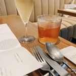 VOLLON - スパークリングとルイボスティー