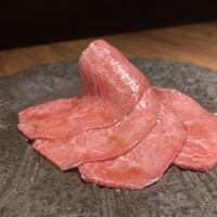 和牛とタン 焼肉 とみ 新橋本店 - 