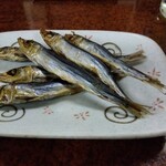 鶴亀 - うるめ丸干し 350円(税込)(2024年5月7日撮影)