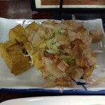 鶴亀 - 厚揚げ焼き 350円(税込)(2024年5月7日撮影)