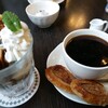 カフェ フロインドリーブ 本店
