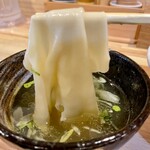 開運橋通 ふじ原 - モチモチ、チュルリンの大判の麺