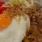 油そば専門店 歌志軒 - 焼きそば風油そば大盛りのアップ