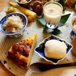 季より - 自家製のお豆腐も鍋焼き玉子も定番、美味しい