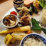 季より - 食べやすいように包丁入ってます