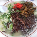 ラーメン住吉亭 - 辛子高菜と紅生姜トッピング！