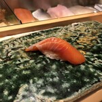 鮨西光 - サーモンかな