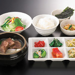 ■ Wagyu beef soup set meal (white, red)