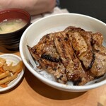 㐂久好 - 十勝豚丼(特製醤油ダレ) 1089円