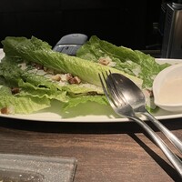 R restaurant & bar - 