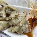 ぎょうざの店 黄楊 - 持ち帰り餃子(8個)¥420