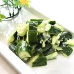 キュウリの塩味和え物