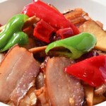 五香干し豆腐と燻製肉炒め