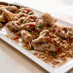 ウシガエルのから揚げ塩サンショウ味