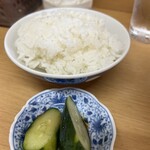 江ちゃんラーメン - 小めしと漬物（胡瓜様♪）