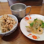 ピーマイ - ミニガパオライス 230円 ランチサラダ